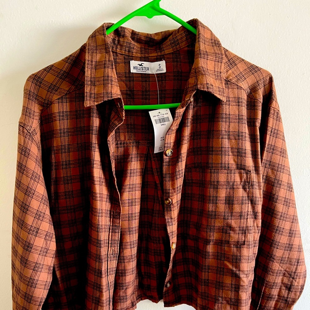 Brand new crop shirt